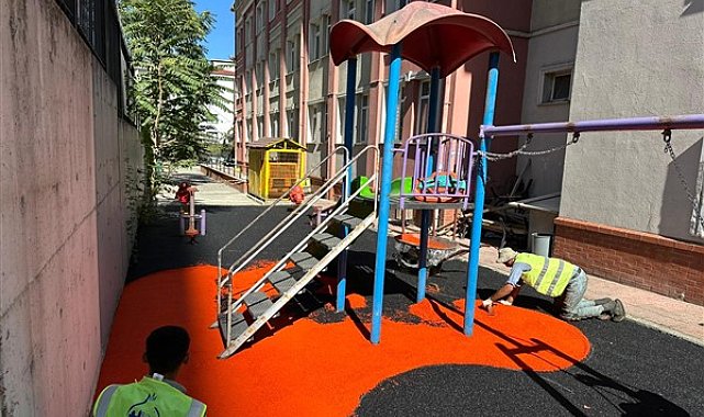 Esenyurt Belediyesi'nden okul bahçelerine oyun alanları