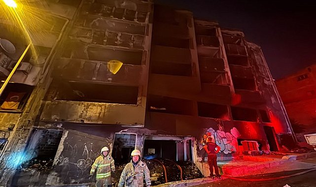Konak’ta çıkan yangında 2 kişi kurtarıldı