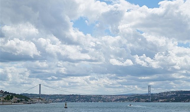 Rus yüzücü Svechnikov, İstanbul Boğazı'nda kayboldu