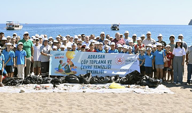 Adrasan Plajı’nda çevre temizliği etkinliği düzenlendi