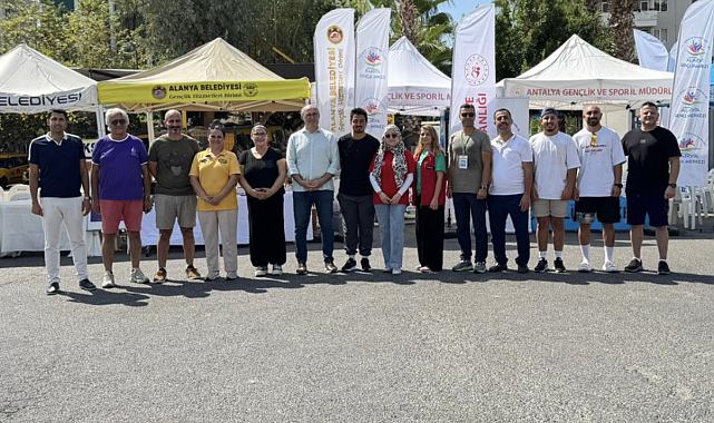 Alanya’da üniversite öğrencilerine karşılama etkinliği
