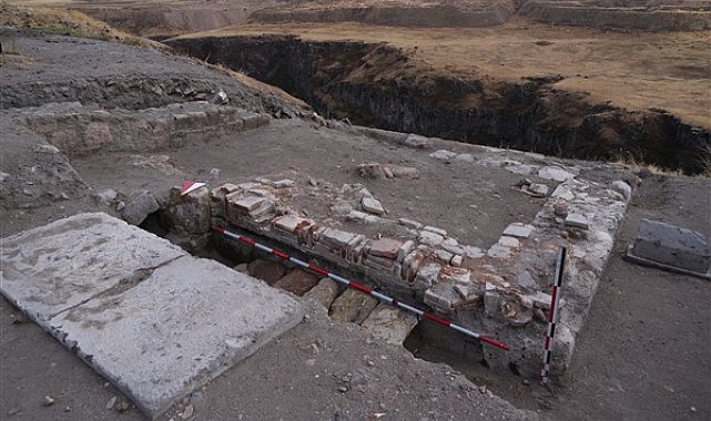 Ani Ören Yeri’nde Selçuklu kümbeti bulundu