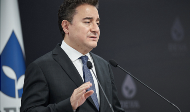 Babacan: Gençler sanal kumarda para kazanma hayali kuruyor