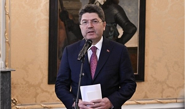 Bakan Tunç, Türkiye Noterler Birliği heyeti  ile bir araya geldi