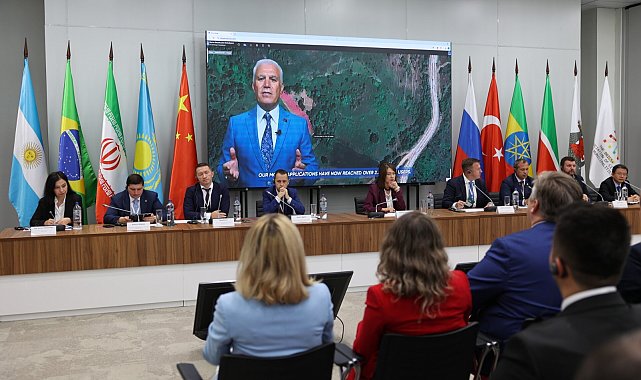 Başkan Bozbey, Kazan Digital Week’te Bursa’nın akıllı şehir vizyonunu anlattı