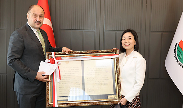 Başkan Gülpınar, Japon Prenses’e 137 yıllık mektubu takdim etti