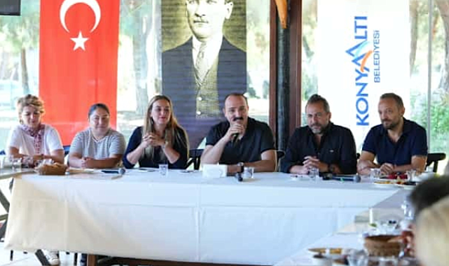 Başkan Kotan, Konyaaltı muhtarları ile bir araya geldi