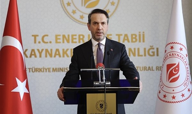 Bayraktar: Filomuza kattığımız ilk sondaj gemimiz Mersin Taşucu’na ulaştı