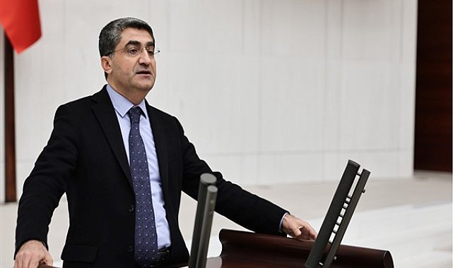 Ekmen: Eğitim yılı açılırken aileler çocuklarının kırtasiye ihtiyaçlarını karşılayamıyor