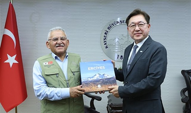 Kayseri’de Güney Kore heyeti Başkan Büyükkılıç’ı ziyaret etti