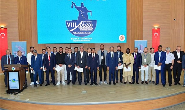 Kırşehir'de 8. Uluslararası Ahilik Sempozyumu gerçekleştirildi