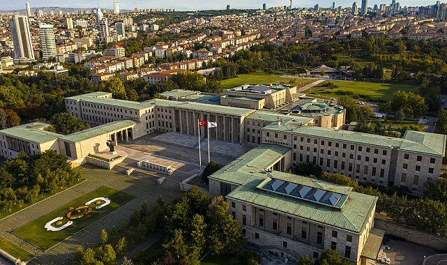 Kuzey Kıbrıs Türk Cumhuriyeti muhtarları Şeref Holü'nde ağırlandı