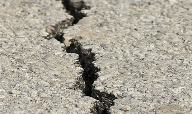 Siyasilerden Sındırgı depremine geçmiş olsun mesajı
