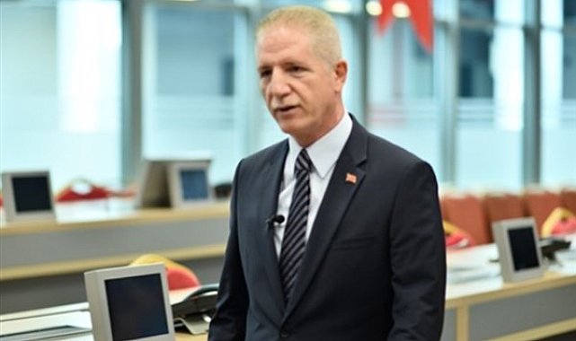Vali Gül, Tuzla’da yapımı süren Anadolu Lisesi inşaatında incelemelerde bulundu