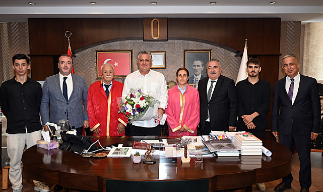 Yalova’da Yılın Ahisi Güçlü, Başkan Gürel’i ziyaret etti