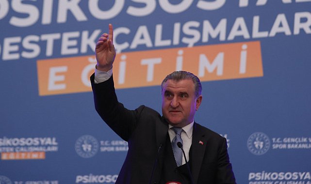 Bakan Bak, Ziraat Bankkart'ı tebrik etti