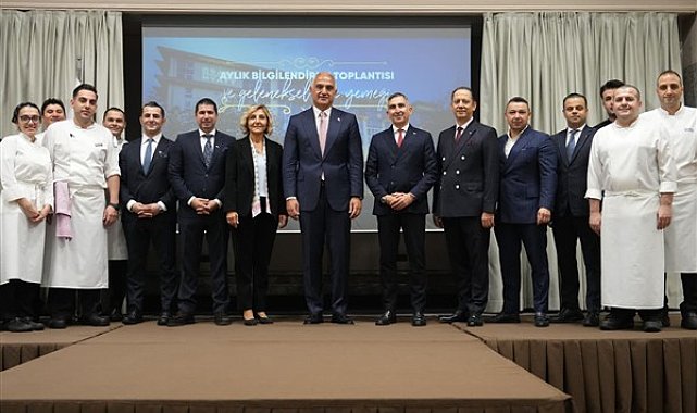 Bakan Ersoy: Turizm gelirlerimiz yaklaşık 50 milyar dolar seviyesini aştı