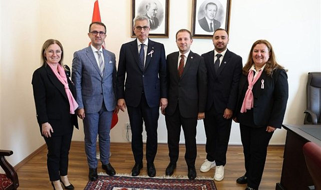 Bursa Kanserle Savaş Derneği’nden Bakan Memişoğlu’na ziyaret