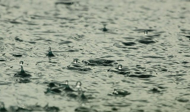 İstanbul’a kuvvetli sağanak ve fırtına uyarısı