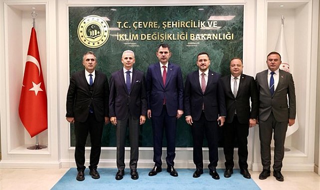 Karaman Valisi Çiçekli'den Bakan Kurum'a ziyaret