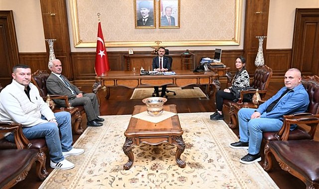 Kocaeli Valisi Aktaş, Karamürsel heyeti ile bir araya geldi