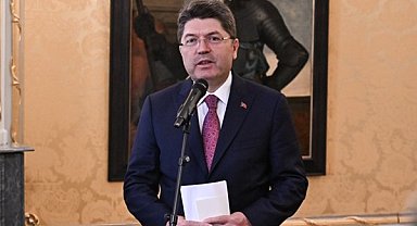 Tunç, Gebze'de bina çökmesiyle ilgili soruşturmanın devam ettiğini bildirdi