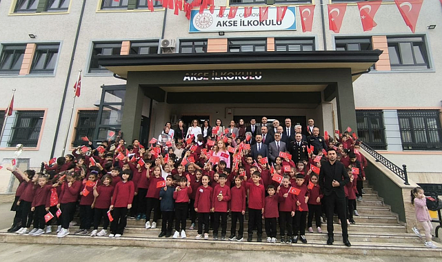 Vali Aktaş Çayırova’da ziyaret ve denetimler yaptı