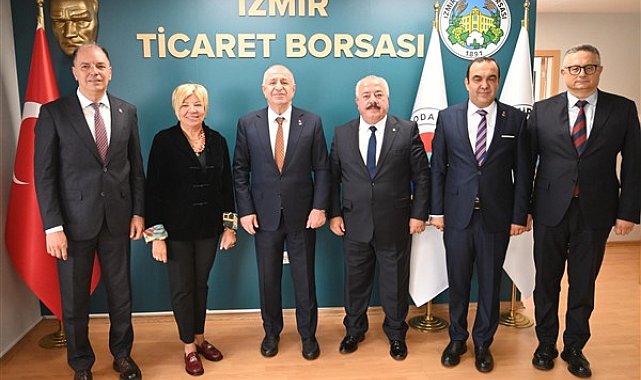 Zafer Partisi Genel Başkanı Özdağ, İzmir'de ziyaretlerini sürdürüyor