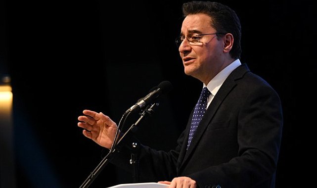 Babacan, Köln Üniversitesi’nde düzenlenen zirveye katıldı