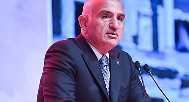 Bakan Ersoy, Büyük Mısır Müzesi açılışına katıldı