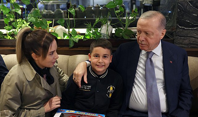 Cumhurbaşkanı Erdoğan, vatandaşlarla sohbet etti