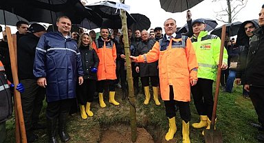 İstanbul'da bin 111 fidan toprakla buluştu