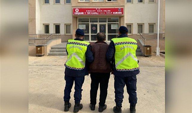 Kırşehir’de dolandırıcılıktan aranan şüpheli yakalandı