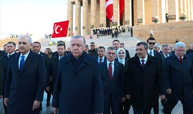 TBMM Başkanı Kurtulmuş, Anıtkabir'de düzenlenen törene katıldı
