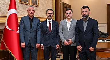 Kocaeli Kartepe Giresunlular Derneği heyeti, Kocaeli Valisi Aktaş’ı ziyaret etti