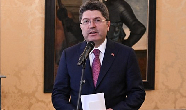 Bakan Tunç, Ankara 2 Nolu Barosu Başkanı Ağdemir ve stajyer avukatlarla bir araya geldi