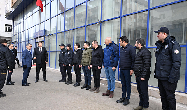 Şırnak Valisi Ekici'den Cizre Şehit Murat Akançay Polis Merkezi Amirliğine ziyaret