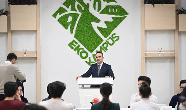 Bakan Kacır, TÜBİTAK Fen Lisesi öğrencileriyle iftarda buluştu 