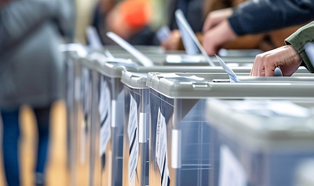 Bakan Yardımcısı Sayan, EMO Ankara Şubesi Genel Kurulu’nda oy kullandı