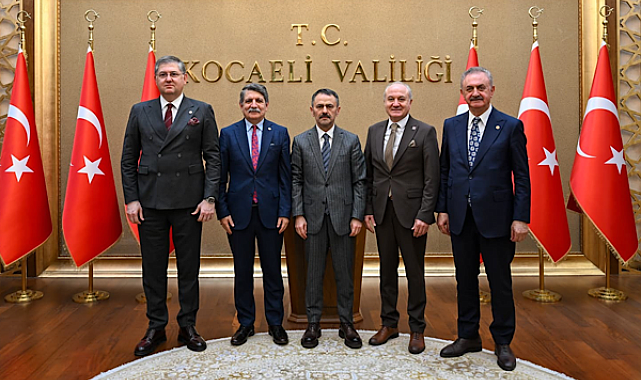 CHP Kocaeli Milletvekilleri ve İl Başkanı, Vali Aktaş’ı ziyaret etti