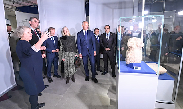 Ersoy: İnsanlık tarihine açılan çok önemli bir kapıyı Berlin’de araladık