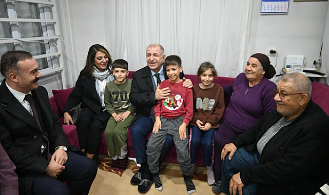 Özdağ'dan şehit ailelerine ziyaret