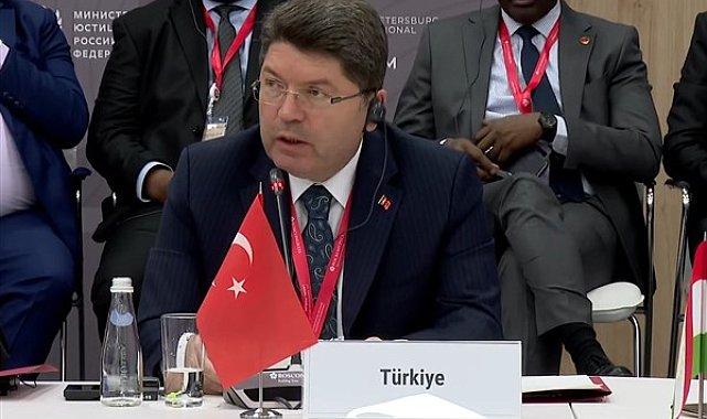 Tunç: Gaziantep Üniversitesi Hukuk Fakültesi öğrencilerini Bakanlığımızda konuk ettik