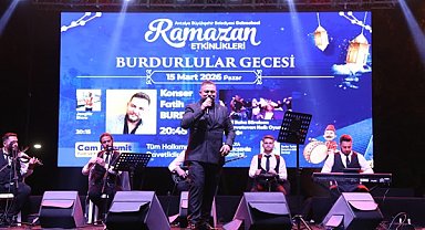 Antalya’da Ramazan etkinlikleri Cam Piramit’te sürdü