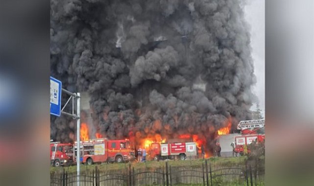 Arsin OSB’deki yangın kontrol altına alındı