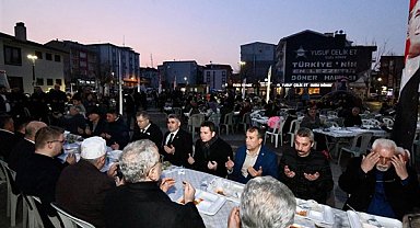 Bağlarbaşı'nda iftar sofrası kuruldu