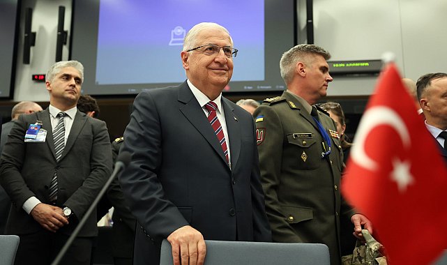 Bakan Güler, OYAK Yönetim Kurulu Başkanı ve personeli ile buluştu