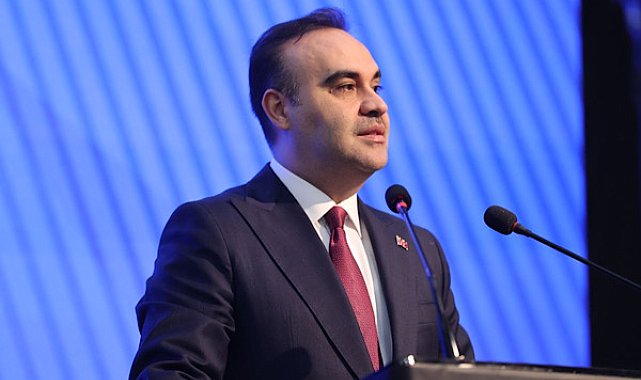 Bakan Kacır: Öğrencilerimize yeni imkanlar sunmaya devam edeceğiz