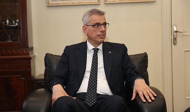 Bakan Memişoğlu: 381 bin 559 sağlık çalışanı, bayramda görev başında olacak
