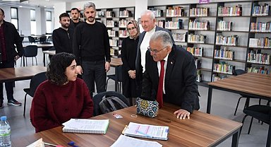 Büyükkılıç ve Boyraz, Talas Mevlana Sosyal Yaşam Merkezi’ni ziyaret etti